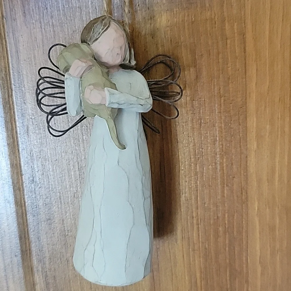 Willow Tree Vintage ANGEL OF FRIENDSHIP Holiday Ornament Figurine